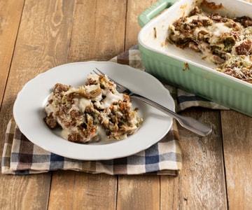 Gefüllte Cannelloni mit Artischocken- und Wurstragout