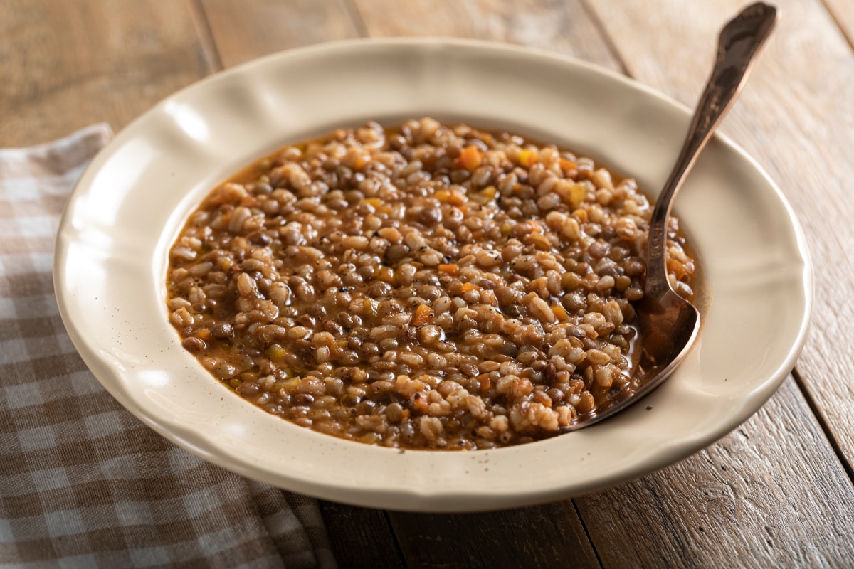Dinkel- und Linsensuppe