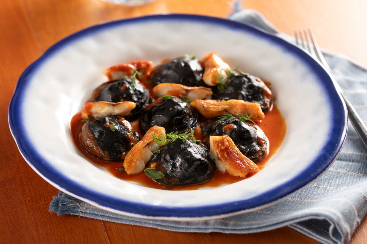 Ravioli mit Sepia-Tinte