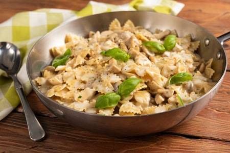 Pasta mit Hähnchen und Pilzen