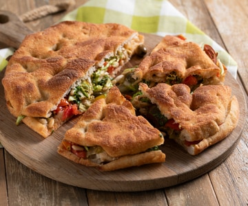 Frittierte Pizza mit Endivie