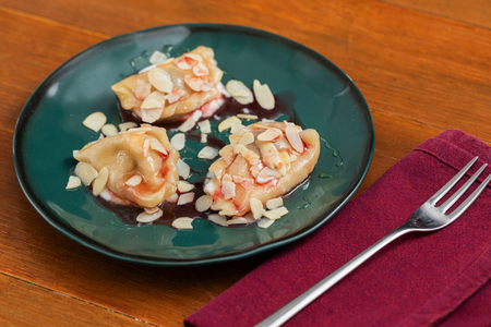 Vareniki mit Kirschen