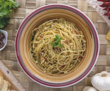 Pasta und Semmelbrösel