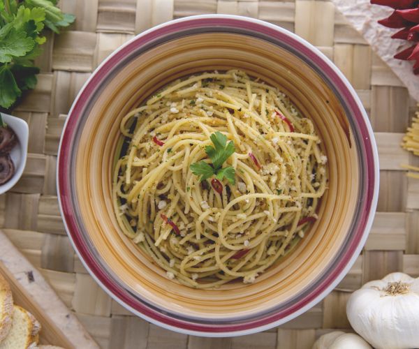 Pasta und Semmelbrösel