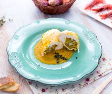 Einfache mit Garnelen gefüllte Hähnchentaschen