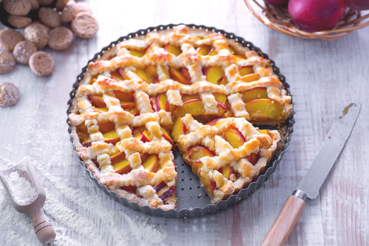 Pfirsich- und Amaretti-Tarte