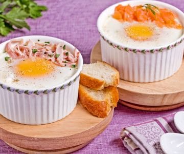 Eier im Cocotte mit Lachs