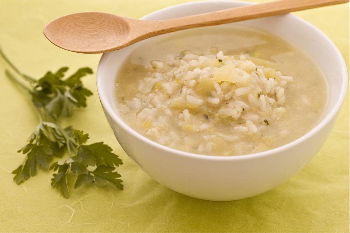 Reissuppe mit Lauch und Kartoffeln