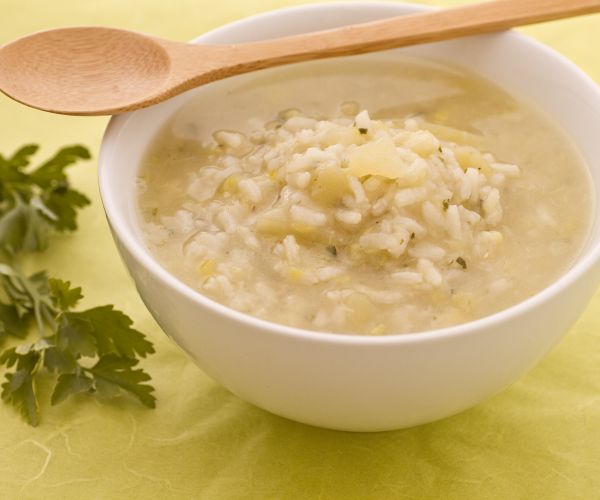 Reissuppe mit Lauch und Kartoffeln