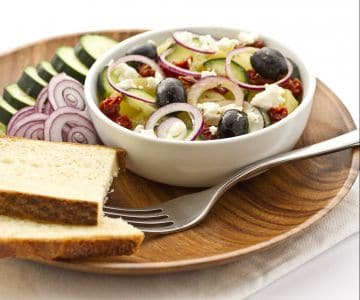 Kartoffel- und Gurkensalat