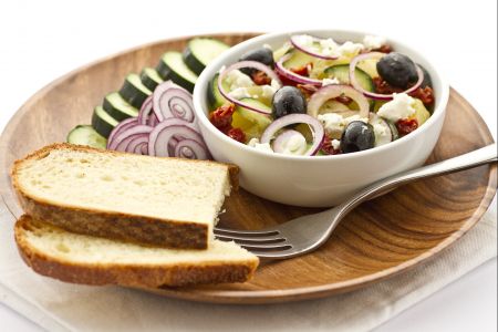 Kartoffel- und Gurkensalat