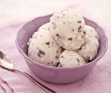 Stracciatella-Eis