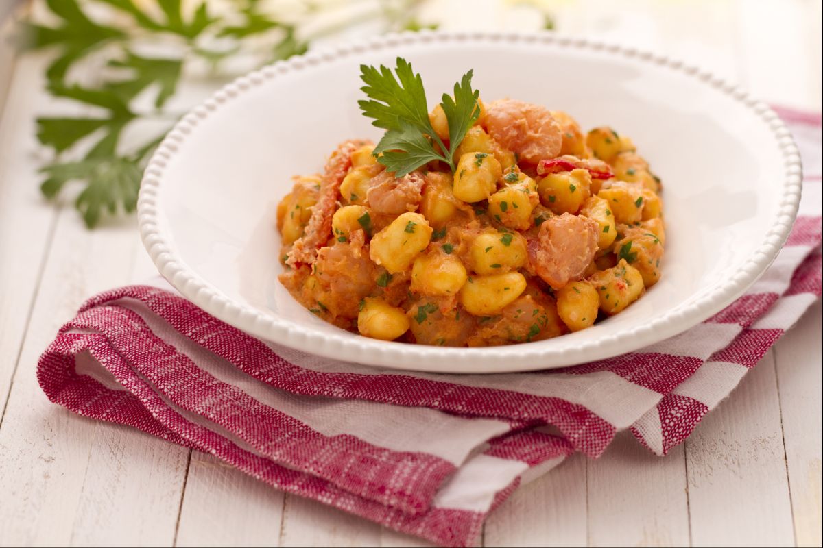 Gnocchetti mit Krabbenfleisch und Garnelen