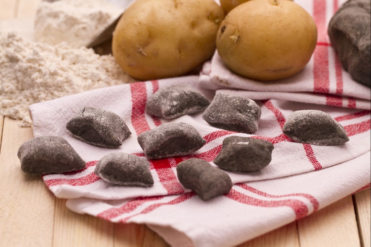 Gnocchi mit Sepia-Tinte