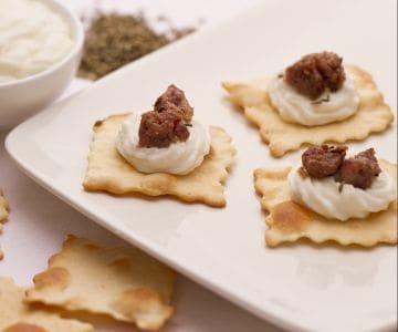 Blätterteig mit knuspriger Luganega und Stracchino