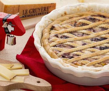 Salzige Torte mit Gruyère-Creme und Radicchio