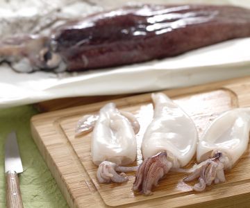 Wie man Tintenfische putzt