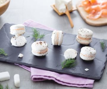 Herzhafte Macarons mit Lachs und Dill