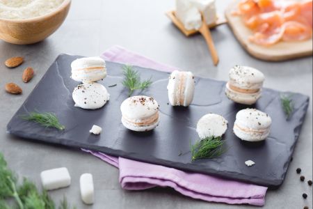 Herzhafte Macarons mit Lachs und Dill