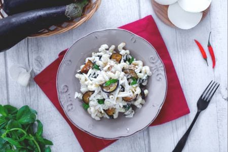 Pasta alla Norma in weiß