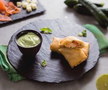 Filo-Teig-Päckchen mit Lachs und Käsefüllung