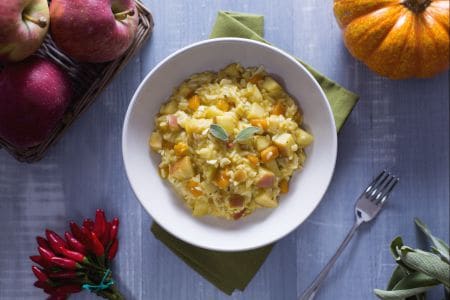 Risotto mit Äpfeln, würzigem Kürbis und Salbei