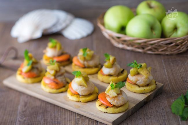 Amuse-bouche aus Polenta und Jakobsmuschel - Italienische Rezepte von ... Amuse-bouche aus Polenta und Jakobsmuschel - Italienische Rezepte von ...