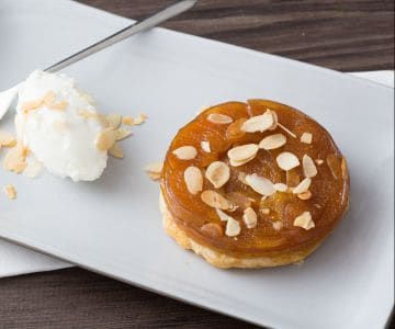 Mini-Tatin mit Äpfeln und Mandeln
