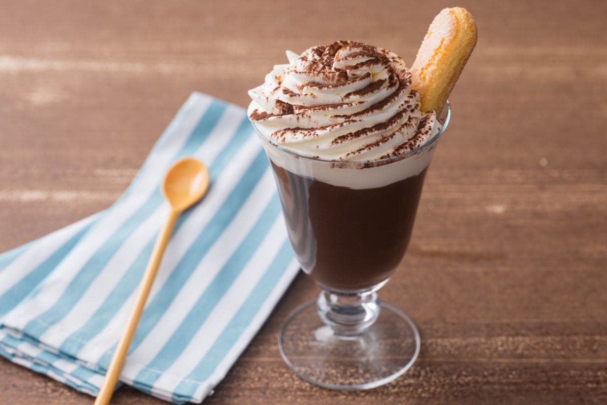 Heiße Schokolade mit Kaffee