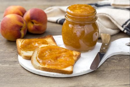 Pfirsichmarmelade aus dem Ofen