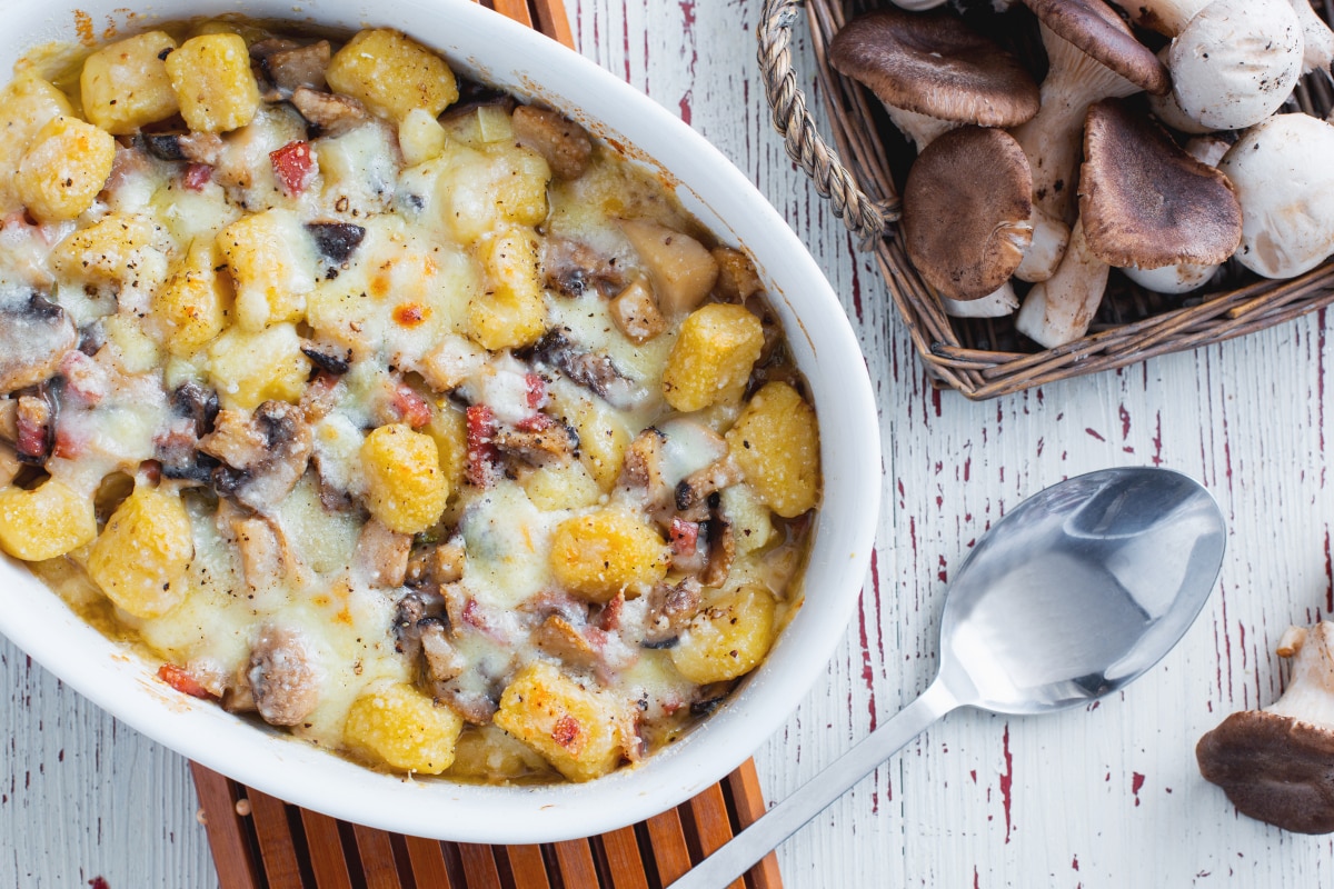 Gratinierte Gnocchi mit Pilzen