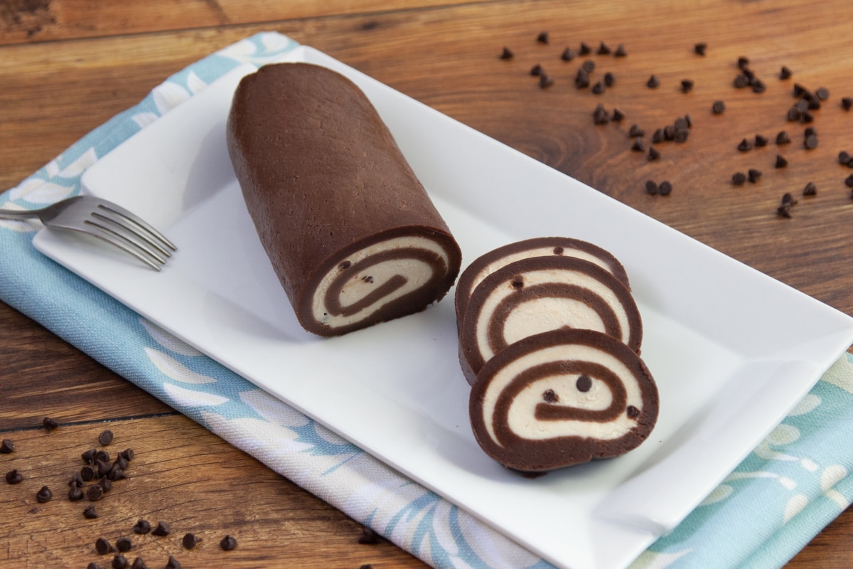 Kalter süßer Kuchenrolle