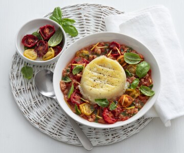 Tomatenbrotbrei mit Käse