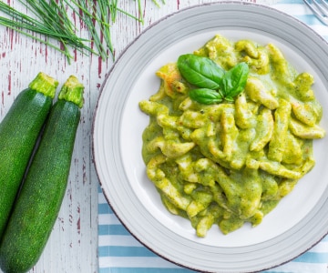 Hähnchen mit Zucchinicreme