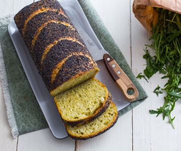 Herzhafter Brioche mit Rucola und Kartoffeln