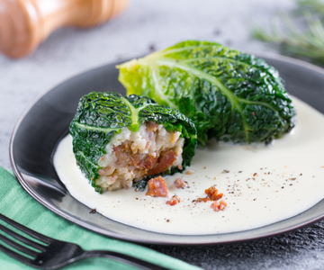 Wirsingpäckchen gefüllt mit Reis