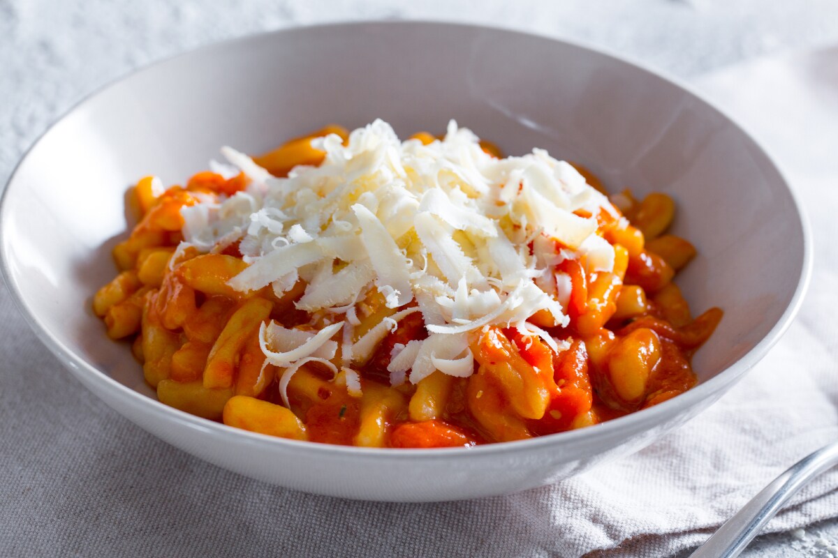 Kartoffel-Cavatelli mit Kirschtomaten und Ricotta