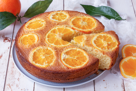 Umgedrehter Orangenkuchen