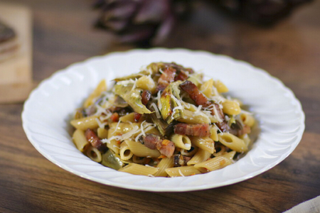 Würzige Pasta mit Artischocken