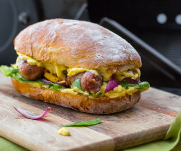 Verzini vom Grill mit Paprika und Zwiebeln