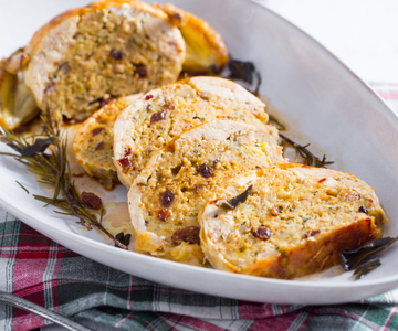 Gefülltes Festtagshähnchen