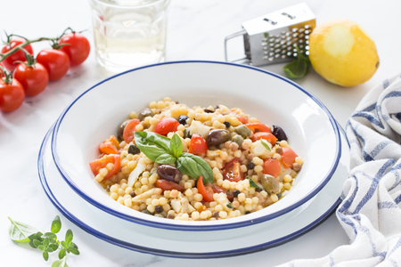 Fregola mit Kabeljau