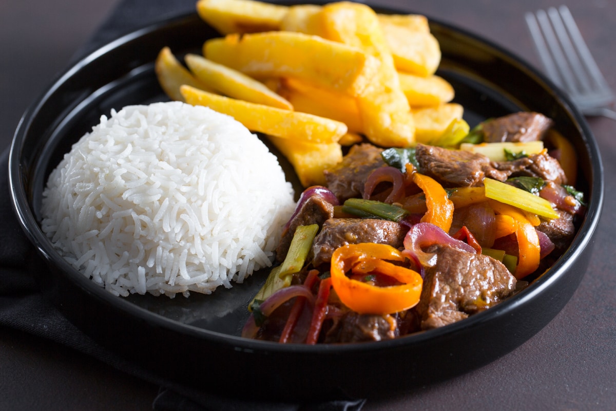 Lomo saltado