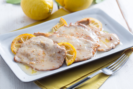 Scaloppine mit Zitrone