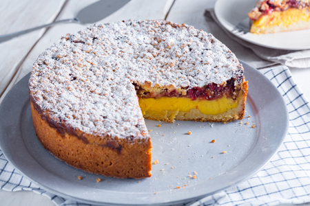 Streuselkuchen mit Erdbeeren