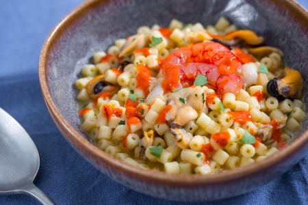 Sommerliche Pasta mit Meeresfrüchten