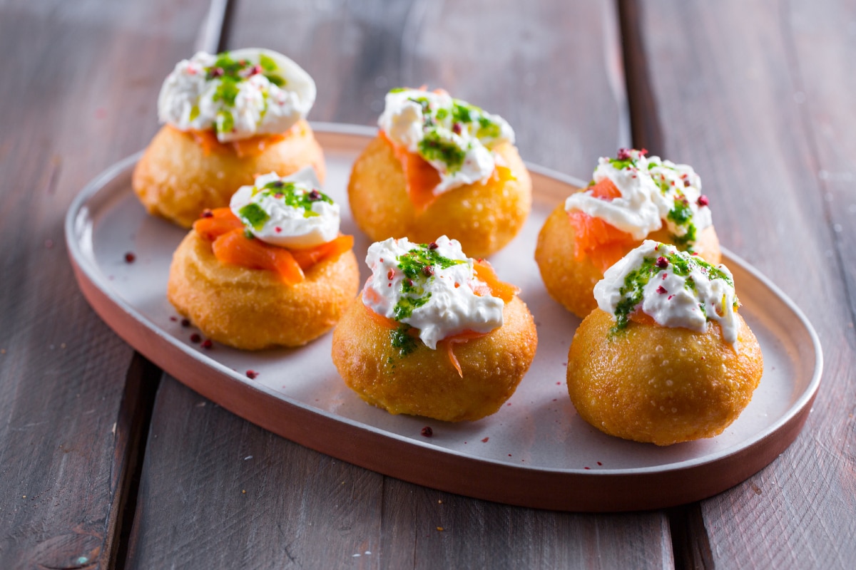 Montanarine mit Burrata und geräuchertem Lachs