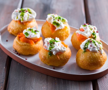 Montanarine mit Burrata und geräuchertem Lachs