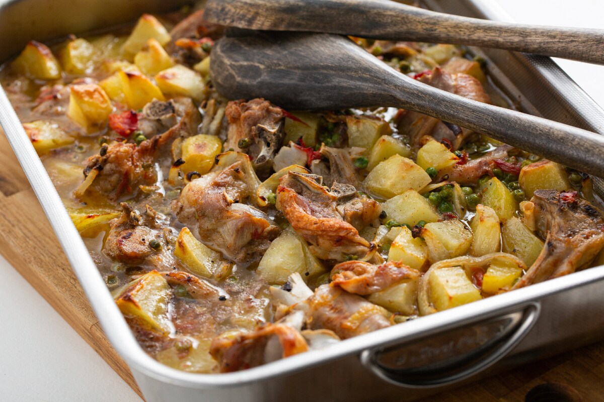 Bräter im Ofen mit Zicklein