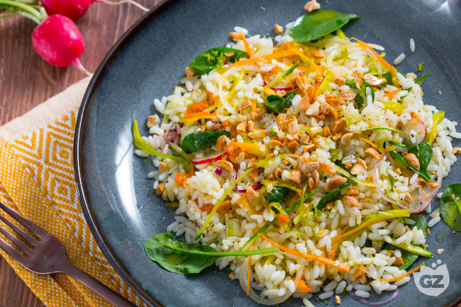 Reissalat mit Gemüse und Erdnüssen - Italienische Rezepte von ...